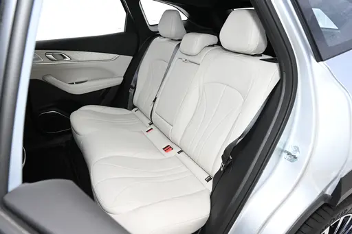 جیلی گلکسی M7 2026